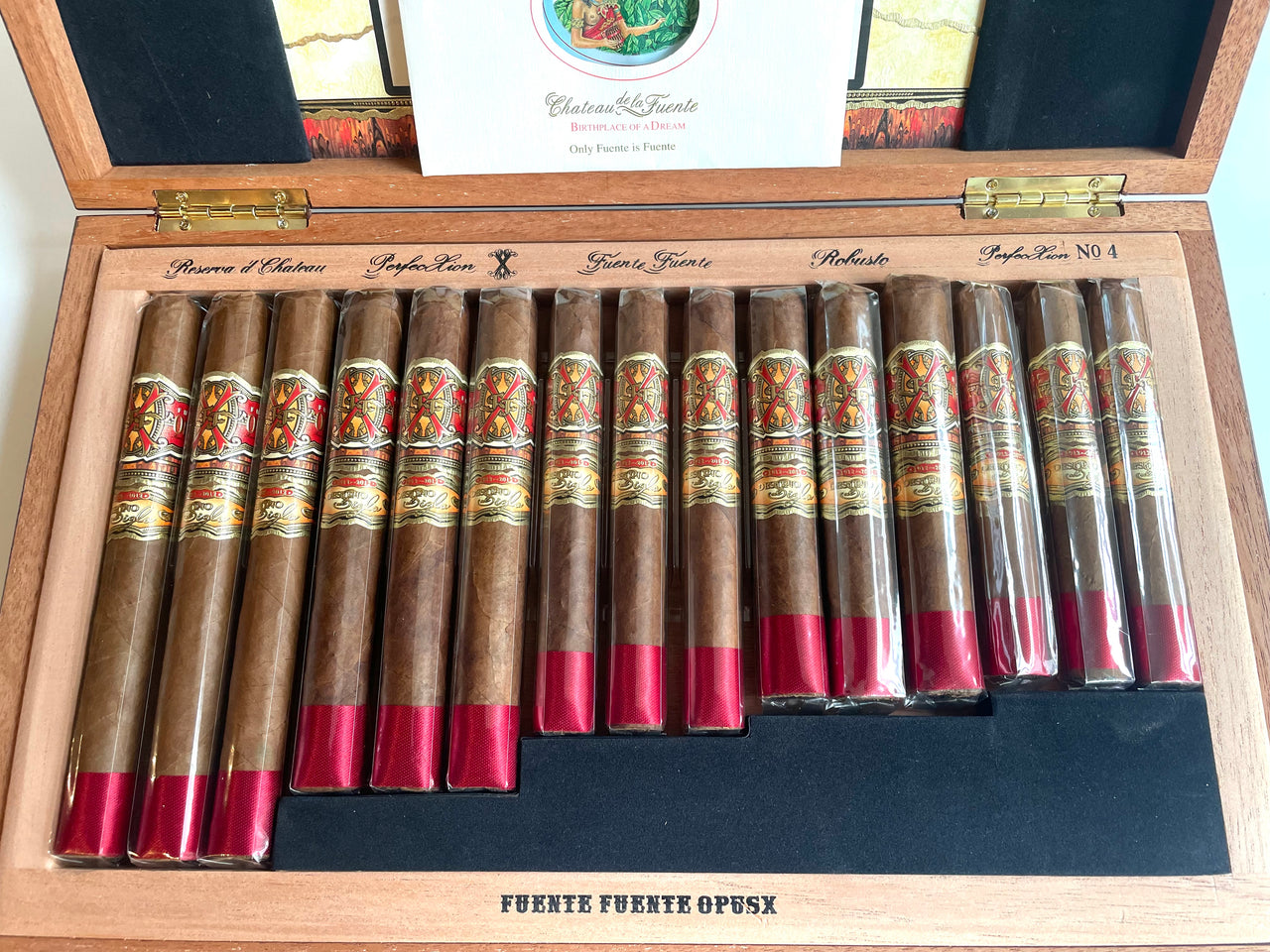 Arturo Fuente OpusX Holiday Collection 15 Zigarren