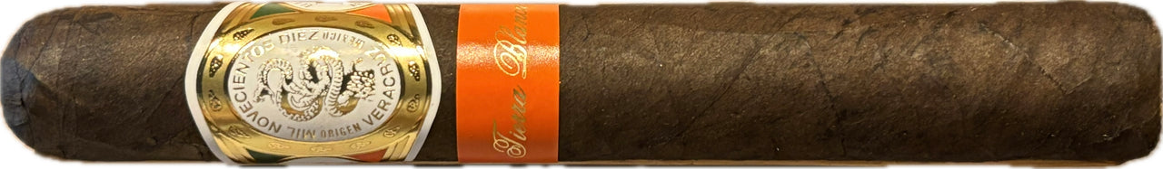 Casa 1910 Revolutionary Edition Tierra Blanca (Toro)