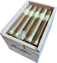 Thumbnail for Flor de Oliva Connecticut Toro