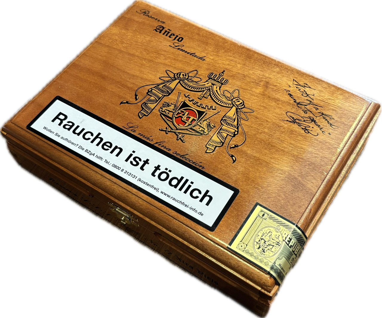 Arturo Fuente Anejo No.77 Eye of the Shark